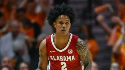Alabama's Aden Holloway found with 2.1 pounds of marijuana - ESPN