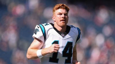 Sources: Eagles trade 2027 pick for Panthers QB Andy Dalton - ESPN
