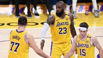 Austin Reaves - Luka Doncic - LeBron, Doncic, Reaves questionable for Lakers against Heat - ESPN - espn.com - county Miami - Los Angeles - Charlotte