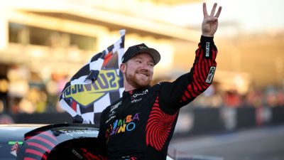 Tyler Reddick wins first 3 races of season, making NASCAR history - ESPN