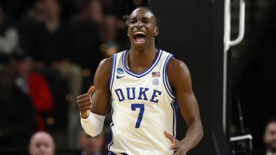 Duke survives stunning halftime deficit to hold off No. 16 seed Siena in March Madness' first round