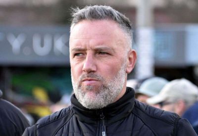 Matthew Panting - Jay Saunders - Isthmian League round-up: Folkestone Invicta close in on title, Chatham and Dartford boost play-off chances, Welling win in relegation battle - kentonline.co.uk - Germany