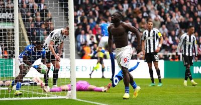 Brian Brobbey nets late winner as Sunderland complete derby double at Newcastle
