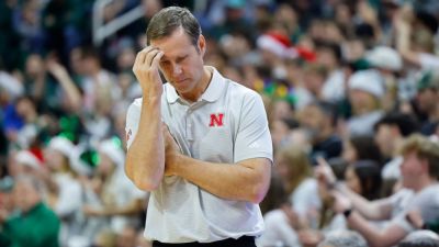 Nebraska's Hoiberg takes blame for having four players on floor - ESPN - espn.com - state Iowa - state Nebraska