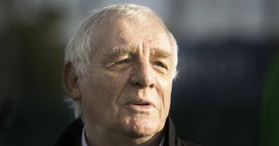 Eamon Dunphy says Hallgrímsson should go 'back to dentistry' after play-off defeat