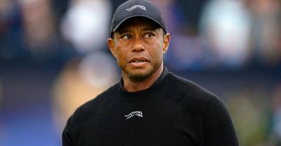 Tiger Woods arrested on DUI charge after Florida rollover crash