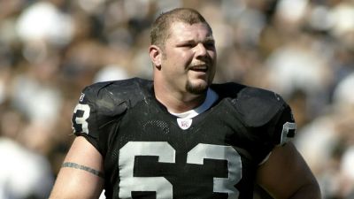 Former Raiders All-Pro center Barret Robbins dead at 52: 'Deeply saddened'