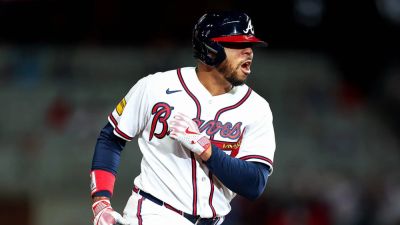 Braves' Dominic Smith hits walk-off home run nearly 2 weeks after mother's death