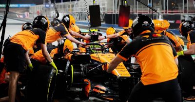 Charter flights put on as F1 bosses try to keep Australian Grand Prix on track