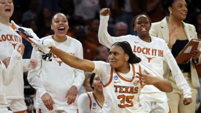 Texas routs Michigan to make Final Four for 2nd straight year - ESPN