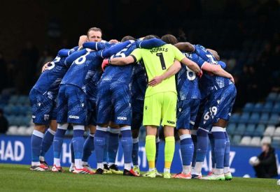 Gillingham manager Gareth Ainsworth has warned his players that trying to win a contract as a free agent in the summer is tough