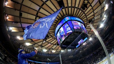 Sold-out PWHL game at MSG to set U.S. attendance record - ESPN