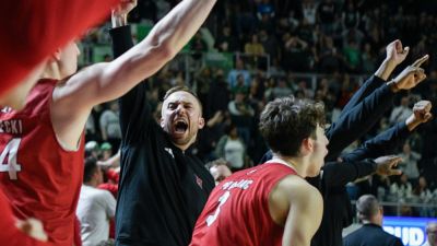 No. 19 Miami (Ohio) caps undefeated regular season with OT win - ESPN