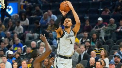 Wembanyama (40 points, 13 rebounds) hits 65 games as he checks another 'box' - ESPN