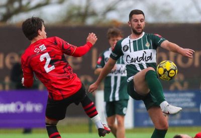 Isthmian League weekend round-up as Faversham Town win away to close in on Sittingbourne, who lose 3-1 at in-form Ashford United; Chatham Town, Dartford, Cray Wanderers and Welling United claim Isthmian Premier victories
