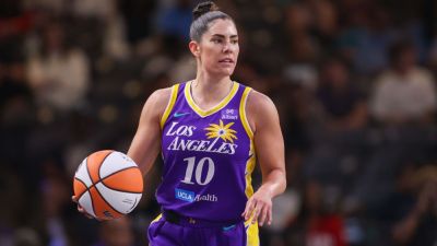 Sources: Kelsey Plum signing one-year deal to return to Sparks - ESPN