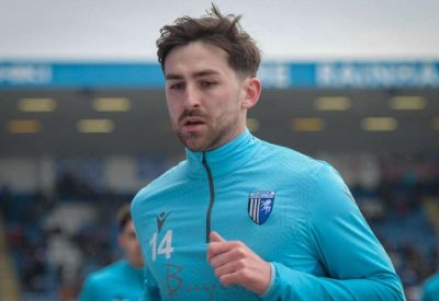 Gareth Ainsworth - Robbie Mackenzie - Steve Evans - Luke Cawdell - Medway Sport - Gillingham midfielder Robbie McKenzie was back from injury on Saturday at Salford City and could get minutes against Cheltenham Town on Tuesday night - kentonline.co.uk