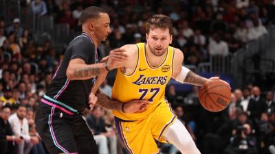 Austin Reaves - Luka Doncic - Doncic to return from Spain on Friday; status still unknown - ESPN - espn.com - Spain - Slovenia - Los Angeles