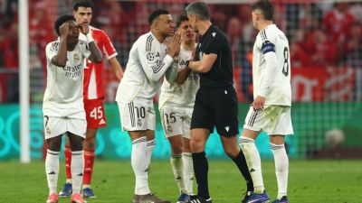 Michael Olise - Jude Bellingham - Antonio Rudiger - Eduardo Camavinga - Luis Díaz - Slavko Vincic - Real Madrid fume at 'joke' Camavinga red card against Bayern - ESPN - espn.com - Germany