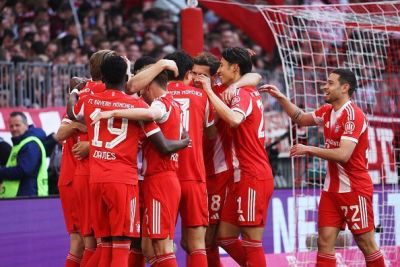 Bayern Munich retain Bundesliga title after Stuttgart thrashing - ESPN