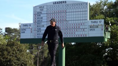 Phil Mickelson to miss Masters over personal health matter - ESPN