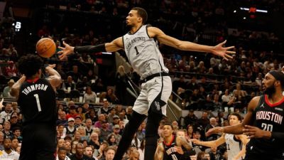 Spurs star Victor Wembanyama first unanimous DPOY winner - ESPN