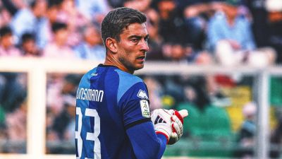 Ashley Cole - Jurgen Klinsmann - USA's Jonathan Klinsmann Suffers Broken Neck Playing In Italian Second Division - foxnews.com - Germany - Italy - Usa - Los Angeles - Instagram