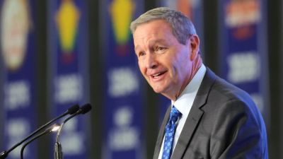 Kentucky governor blasts UK athletics' decision-making - ESPN - espn.com - Britain - state Oregon