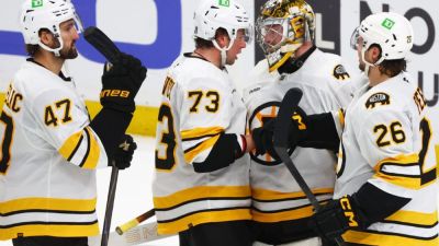 Boston Bruins bounce back, even series with Game 2 victory - ESPN