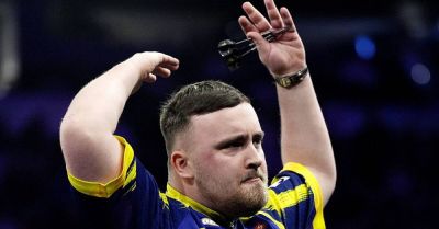 Put that phone down – Phil Taylor urges Luke Littler to limit social media use
