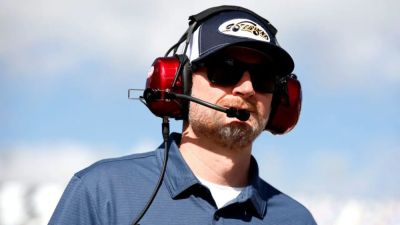 Dale Earnhardt-Junior - Peter Casey - Dale Earnhardt Jr threatens to leave NASCAR over disgusting electric car rumor - foxnews.com