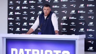 Mike Vrabel to seek counseling, won't be with Patriots for NFL draft Day 3 - ESPN