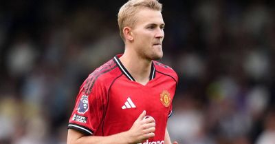 Manchester United’s Matthijs de Ligt steps up rehabilitation from back injury