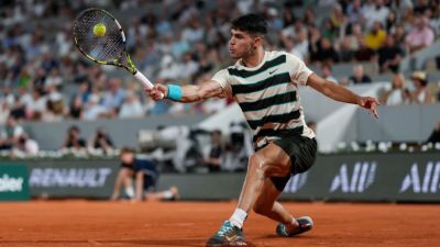 Alcaraz won't defend French Open title due to wrist injury - ESPN