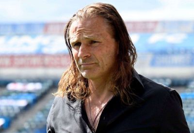 Barnet 6 Gillingham 2: Gills boss Gareth Ainsworth reacts to an “embarrassing” League Two defeat at The Hive but says he wants to fight on and turn the club around