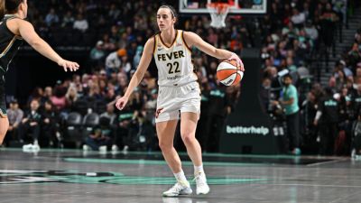 Caitlin Clark returns to court with Fever, gets preseason win - ESPN