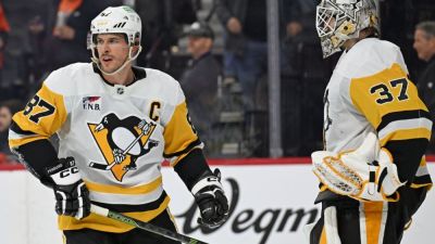 Sidney Crosby, Pittsburgh Penguins stay alive, win Game 4 - ESPN