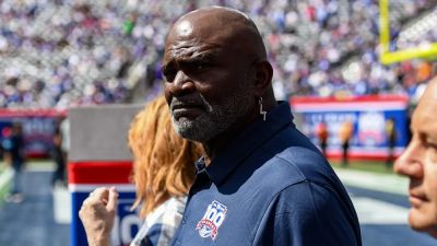 Giants legend Lawrence Taylor hospitalized for a week with stomach-related issue, attorney says