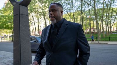 Ex-NBA player Damon Jones 1st to plead guilty in gambling case - ESPN