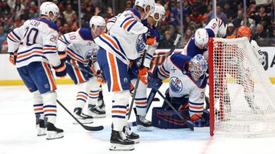 Commissioner Gary Bettman supports ruling on Ducks' OT goal - ESPN