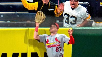 Church robs Pirates of would-be walk-off, saves Cardinals win - ESPN