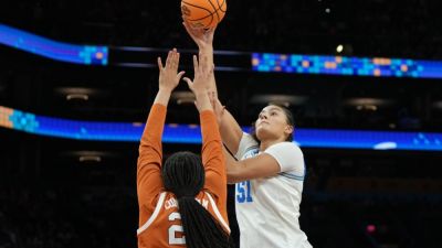 UCLA survives late surge from Texas to make first NCAA title game - ESPN