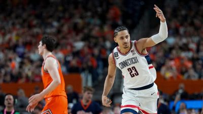 UConn dispatches Illinois to make third men's national title game in four years