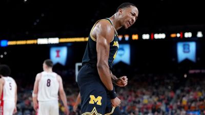 Michigan routs Arizona to advance to men's national championship, will take on UConn