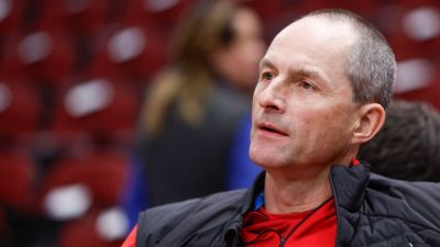 Bulls fire VP Arturas Karnisovas, GM Marc Eversley - ESPN