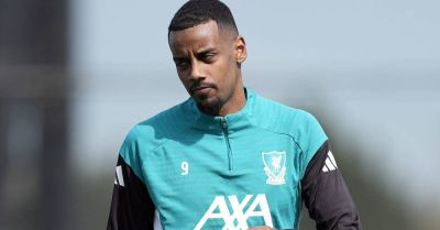 Paris St Germain - Alexander Isak - Alexander Isak in Liverpool squad for clash with Paris St Germain - breakingnews.ie