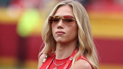 Easter Sunday - Chiefs heiress Gracie Hunt announces engagement to son of team's former quarterback: 'It was always you' - foxnews.com - county Eagle - state Missouri - county Clark - Philadelphia