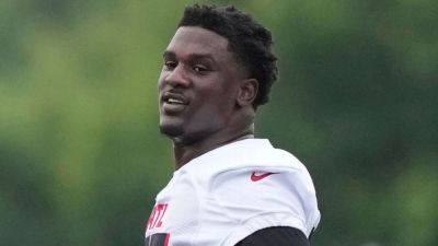 Kevin Stefanski: Falcons' James Pearce not at offseason workouts - ESPN