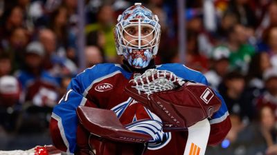 Here are three NHL goalies who were massive Vezina Trophy finalist snubs