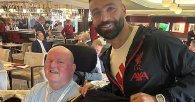 Mo Salah - Jurgen Klopp - International - Seán Cox presents GAA jersey to Mo Salah - breakingnews.ie - Italy - Egypt - Ireland